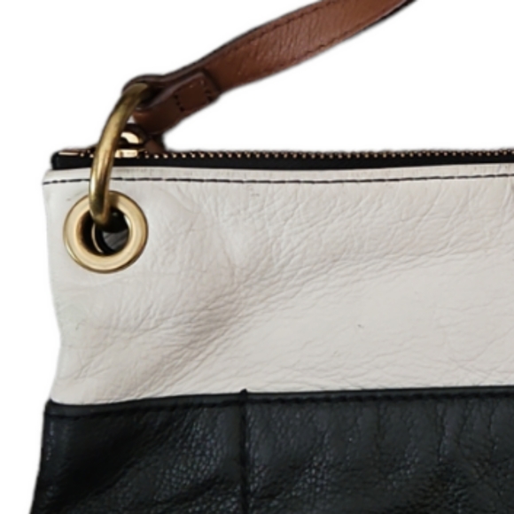 Black & White Leather Crossbody by Fossil - Picture 14 of 16